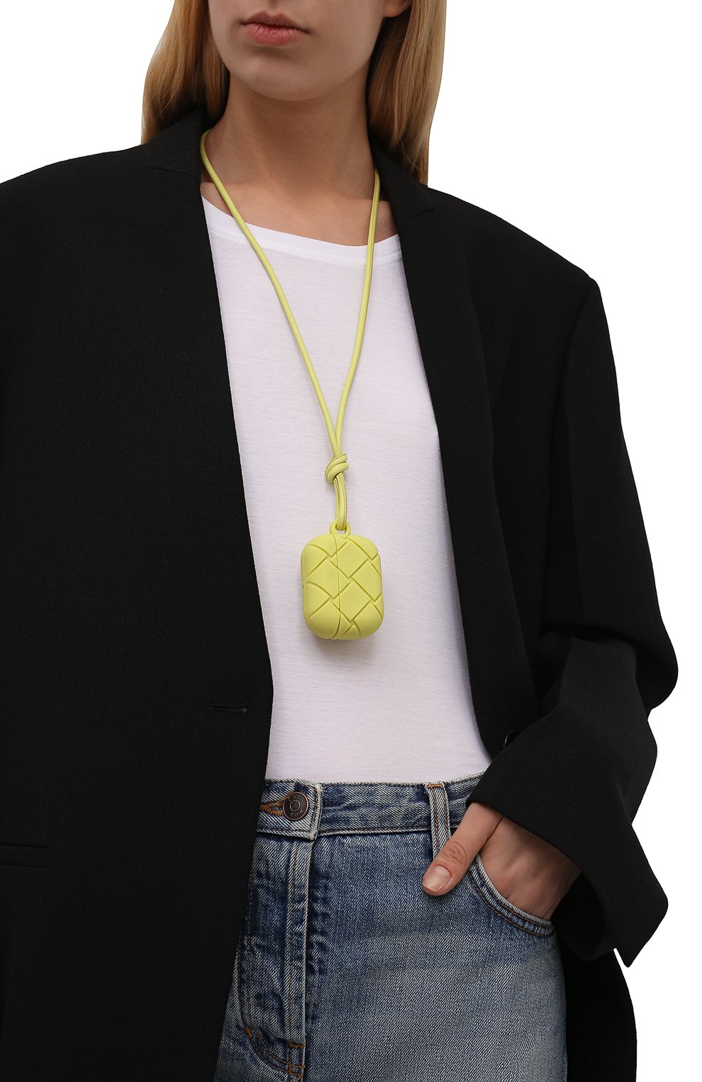 Чехол для airpods pro BOTTEGA VENETA салатового цвета по цене 12550 руб., арт. 670190/V0EY1 | Фото 2 Чехол для airpods pro BOTTEGA VENETA салатового цвета, арт. 670190/V0EY1 | Фото 2 (Материал: Пластик)