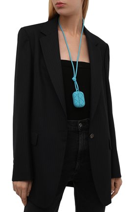 Чехол для airpods pro BOTTEGA VENETA голубого цвета по цене 12550 руб., арт. 670190/V0EY1 | Фото 2 Чехол для airpods pro BOTTEGA VENETA голубого цвета, арт. 670190/V0EY1 | Фото 2 (Материал: Пластик)