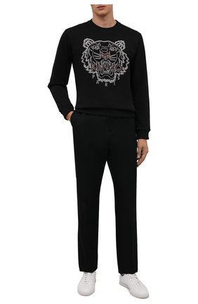 Мужской хлопковый свитшот KENZO черного цвета по цене 24350 руб., арт. FB65SW1244XF | Фото 2 Мужской хлопковый свитшот KENZO черного цвета, арт. FB65SW1244XF | Фото 2 (Рукава: Длинные; Материал внешний: Хлопок; Длина (для топов): Стандартные; Мужское Кросс-КТ: свитшот-одежда; Принт: С принтом; Стили: Кэжуэл)