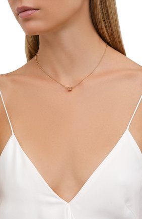 Женская кулон на цепочке SAINT LAURENT прозрачного цвета по цене 38050 руб., арт. 669597/Y1505 | Фото 2 Женская кулон на цепочке SAINT LAURENT прозрачного цвета, арт. 669597/Y1505 | Фото 2 (Материал: Металл)
