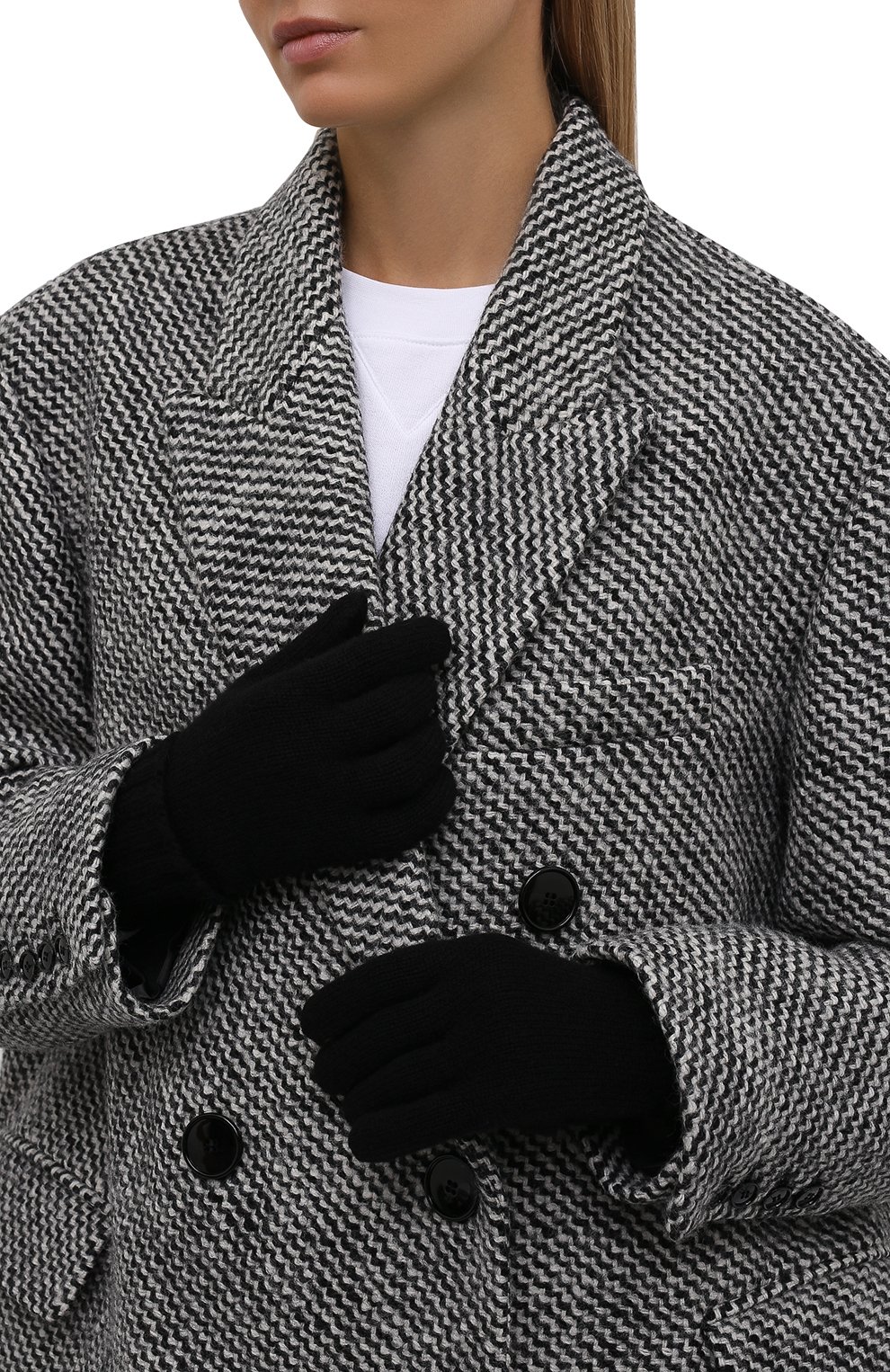 Женские кашемировые перчатки INVERNI черного цвета, арт. 5299 GU | Фото 2 (Материал: Текстиль, Кашемир, Шерсть; Кросс-КТ: Трикотаж)