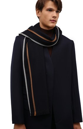 Мужской шерстяной шарф ERMENEGILDO ZEGNA темно-синего цвета по цене 31850 руб., арт. Z2L02S/28A | Фото 2 Мужской шерстяной шарф ERMENEGILDO ZEGNA темно-синего цвета, арт. Z2L02S/28A | Фото 2 (Материал: Шерсть, Текстиль; Кросс-КТ: шерсть)