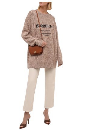 Женский свитер из шерсти и хлопка BURBERRY бежевого цвета по цене 94600 руб., арт. 8042432 | Фото 2 Женский свитер из шерсти и хлопка BURBERRY бежевого цвета, арт. 8042432 | Фото 2 (Материал внешний: Хлопок, Шерсть; Длина (для топов): Удлиненные; Рукава: Длинные; Стили: Кэжуэл; Женское Кросс-КТ: Свитер-одежда)