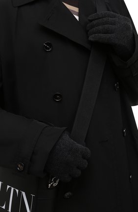 Мужские кашемировые перчатки INVERNI темно-серого цвета по цене 9570 руб., арт. 5047 GU | Фото 2 Мужские кашемировые перчатки INVERNI темно-серого цвета, арт. 5047 GU | Фото 2 (Материал: Шерсть, Кашемир; Кросс-КТ: Трикотаж)