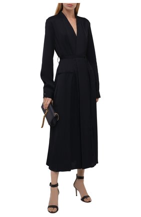 Женское платье из вискозы JIL SANDER темно-синего цвета по цене 169500 руб., арт. JSWT506706-WT381500 | Фото 2 Женское платье из вискозы JIL SANDER темно-синего цвета, арт. JSWT506706-WT381500 | Фото 2 (Длина Ж (юбки, платья, шорты): Миди; Рукава: Длинные; Материал внешний: Вискоза; Стили: Гламурный; Случай: Формальный; Женское Кросс-КТ: Платье-одежда)