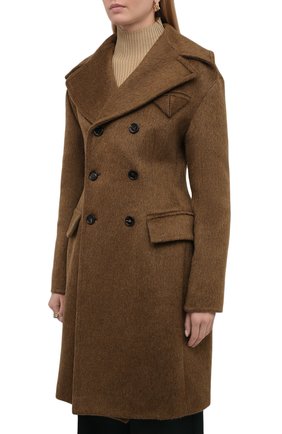 Женское двубортное пальто BOTTEGA VENETA коричневого цвета, арт. 663721/V0XS0 | Фото 3 (Материал внешний: Шерсть; Рукава: Длинные; Стили: Гламурный; Длина (верхняя одежда): До колена; Материал подклада: Вискоза; 1-2-бортные: Двубортные)