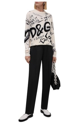 Женский шерстяной пуловер DOLCE & GABBANA черно-белого цвета по цене 119500 руб., арт. FXD08T/JBVK7 | Фото 2 Женский шерстяной пуловер DOLCE & GABBANA черно-белого цвета, арт. FXD08T/JBVK7 | Фото 2 (Рукава: Длинные; Длина (для топов): Стандартные; Материал внешний: Шерсть; Стили: Спорт-шик; Женское Кросс-КТ: Пуловер-одежда)
