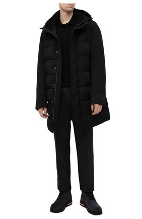 Мужские замшевые ботинки vancouver MONCLER темно-серого цвета по цене 41350 руб., арт. G2-09A-4F700-00-02SYC | Фото 2 Мужские замшевые ботинки vancouver MONCLER темно-серого цвета, арт. G2-09A-4F700-00-02SYC | Фото 2 (Подошва: Плоская; Материал внутренний: Натуральная кожа; Материал внешний: Замша; Мужское Кросс-КТ: Ботинки-обувь)