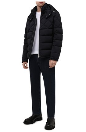 Мужская пуховая куртка cecaud MONCLER темно-синего цвета, арт. G2-091-1A001-76-C0142 | Фото 2 (Материал утеплителя: Пух и перо; Рукава: Длинные; Длина (верхняя одежда): Короткие; Материал подклада: Синтетический материал; Материал внешний: Синтетический материал; Кросс-КТ: Куртка; Мужское Кросс-КТ: пуховик-короткий; Стили: Кэжуэл)
