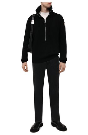 Мужской шерстяной свитер MONCLER черного цвета по цене 62600 руб., арт. G2-091-9A000-03-M1241 | Фото 2 Мужской шерстяной свитер MONCLER черного цвета, арт. G2-091-9A000-03-M1241 | Фото 2 (Рукава: Длинные; Материал внешний: Шерсть; Длина (для топов): Стандартные; Принт: Без принта; Мужское Кросс-КТ: Свитер-одежда; Стили: Кэжуэл)