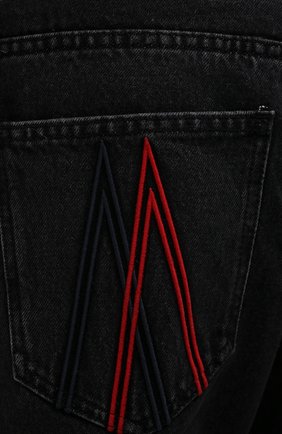 Мужские джинсы MONCLER темно-серого цвета, арт. G2-091-2A000-27-595JS | Фото 5 (Силуэт М (брюки): Прямые; Кросс-КТ: Деним; Длина (брюки, джинсы): Стандартные; Материал внешний: Хлопок; Стили: Кэжуэл)
