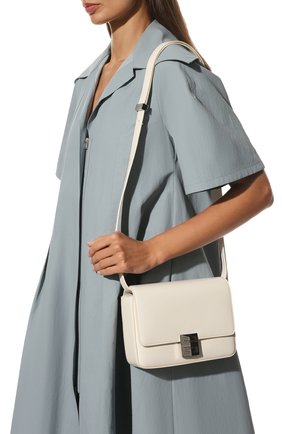 Женская сумка 4g medium GIVENCHY кремвого цвета, арт. BB50HCB15S | Фото 2 (Материал: Натуральная кожа; Размер: medium; Ремень/цепочка: На ремешке)