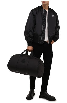 Мужская текстильная дорожная сумка legere MONCLER черного цвета по цене 82800 руб., арт. G2-09A-5I500-00-02SZS | Фото 2 Мужская текстильная дорожная сумка legere MONCLER черного цвета, арт. G2-09A-5I500-00-02SZS | Фото 2 (Материал: Текстиль; Ремень/цепочка: На ремешке)