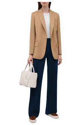 Женские кашемировые брюки LORO PIANA синего цвета по цене 224500 руб., арт. FAL7040 | Фото 2 Женские кашемировые брюки LORO PIANA синего цвета, арт. FAL7040 | Фото 2 (Материал внешний: Кашемир, Шерсть; Женское Кросс-КТ: Брюки-одежда; Силуэт Ж (брюки и джинсы): Прямые; Стили: Спорт-шик; Длина (брюки, джинсы): Удлиненные)
