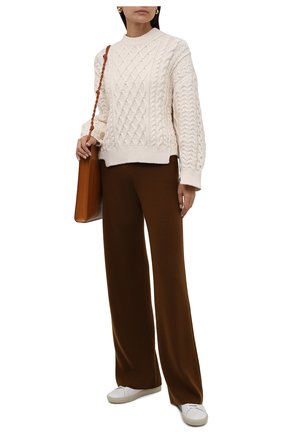 Женские кашемировые брюки LORO PIANA коричневого цвета по цене 224500 руб., арт. FAL7040 | Фото 2 Женские кашемировые брюки LORO PIANA коричневого цвета, арт. FAL7040 | Фото 2 (Материал внешний: Кашемир, Шерсть; Женское Кросс-КТ: Брюки-одежда; Силуэт Ж (брюки и джинсы): Прямые; Стили: Спорт-шик; Длина (брюки, джинсы): Стандартные, Удлиненные)