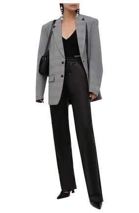 Женские кожаные брюки TOM FORD черного цвета, арт. PAL714-LEX228 | Фото 2 (Длина (брюки, джинсы): Удлиненные; Силуэт Ж (брюки и джинсы): Широкие; Женское Кросс-КТ: Брюки-одежда, Кожаные брюки; Стили: Гранж; Региональные ограничения белый список (Axapta Mercury): RU; Материал внешний: Натуральная кожа; Материал подклада: Шелк)