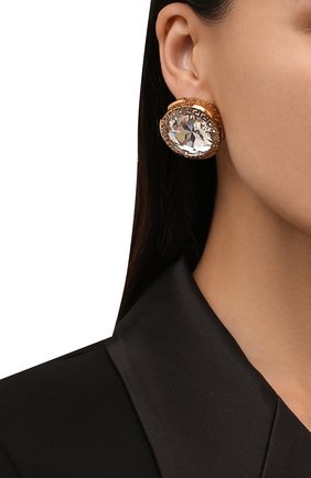 Женские серьги VERSACE золотого цвета по цене 53250 руб., арт. 1001098/1A00621 | Фото 2 Женские серьги VERSACE золотого цвета, арт. 1001098/1A00621 | Фото 2 (Материал: Металл)