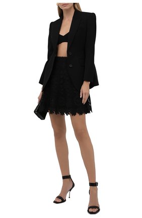 Женская юбка REDVALENTINO черного цвета по цене 56600 руб., арт. WR0RA01X/66F | Фото 2 Женская юбка REDVALENTINO черного цвета, арт. WR0RA01X/66F | Фото 2 (Материал подклада: Синтетический материал; Материал внешний: Синтетический материал; Длина Ж (юбки, платья, шорты): Мини; Стили: Гламурный; Женское Кросс-КТ: Юбка-одежда)