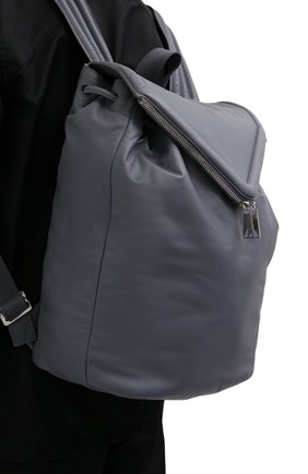 Мужской кожаный рюкзак BOTTEGA VENETA серого цвета по цене 216000 руб., арт. 665631/VA9VD | Фото 2 Мужской кожаный рюкзак BOTTEGA VENETA серого цвета, арт. 665631/VA9VD | Фото 2 (Материал: Натуральная кожа)