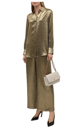 Женские шелковые брюки LANVIN золотого цвета по цене 95200 руб., арт. RW-TR0002-4966-A21 | Фото 2 Женские шелковые брюки LANVIN золотого цвета, арт. RW-TR0002-4966-A21 | Фото 2 (Материал внешний: Шелк, Синтетический материал; Материал подклада: Шелк; Длина (брюки, джинсы): Стандартные; Стили: Гламурный; Силуэт Ж (брюки и джинсы): Широкие)
