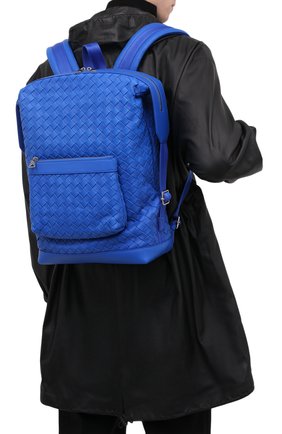 Мужской кожаный рюкзак classic intrecciato BOTTEGA VENETA синего цвета, арт. 653118/V0E54 | Фото 2 (Материал: Натуральная кожа; Стили: Кэжуэл; Размер: large)