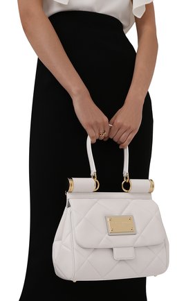 Женская сумка sicily medium DOLCE & GABBANA кремвого цвета по цене 217500 руб., арт. BB7018/AW591 | Фото 2 Женская сумка sicily medium DOLCE & GABBANA кремвого цвета, арт. BB7018/AW591 | Фото 2 (Материал: Натуральная кожа; Сумки-технические: Сумки top-handle, Сумки через плечо; Ремень/цепочка: На ремешке; Размер: medium)