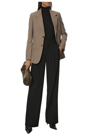 Женская шелковая водолазка BURBERRY черного цвета по цене 83900 руб., арт. 8046341 | Фото 2 Женская шелковая водолазка BURBERRY черного цвета, арт. 8046341 | Фото 2 (Рукава: Длинные; Длина (для топов): Стандартные; Материал внешний: Шелк; Женское Кросс-КТ: Водолазка-одежда; Стили: Кэжуэл)