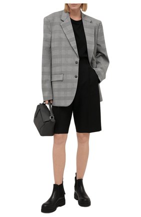 Женские кожаные ботинки REDVALENTINO черного цвета по цене 38800 руб., арт. WQ0S0E38/ADW | Фото 2 Женские кожаные ботинки REDVALENTINO черного цвета, арт. WQ0S0E38/ADW | Фото 2 (Каблук высота: Средний; Подошва: Платформа; Материал внутренний: Натуральная кожа; Женское Кросс-КТ: Челси-ботинки)