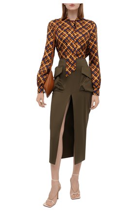 Женская шелковая блузка SAINT LAURENT коричневого цвета по цене 143000 руб., арт. 660892/Y5D61 | Фото 2 Женская шелковая блузка SAINT LAURENT коричневого цвета, арт. 660892/Y5D61 | Фото 2 (Рукава: Длинные; Длина (для топов): Стандартные; Материал внешний: Шелк; Женское Кросс-КТ: Блуза-одежда; Принт: С принтом, Клетка)