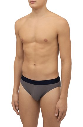 Мужские брифы ZIMMERLI светло-серого цвета по цене 4665 руб., арт. 700-1342 | Фото 2 Мужские брифы ZIMMERLI светло-серого цвета, арт. 700-1342 | Фото 2 (Материал внешний: Синтетический материал; Кросс-КТ: бельё; Мужское Кросс-КТ: Трусы)