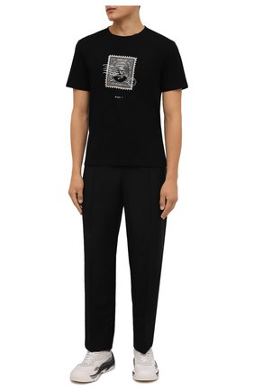 Мужская хлопковая футболка TEE LIBRARY черного цвета по цене 5875 руб., арт. TFK-TS-43 | Фото 2 Мужская хлопковая футболка TEE LIBRARY черного цвета, арт. TFK-TS-43 | Фото 2 (Рукава: Короткие; Длина (для топов): Стандартные; Материал внешний: Хлопок; Принт: С принтом)