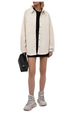 Женские текстильные кроссовки track hike BALENCIAGA бежевого цвета по цене 105500 руб., арт. 654866/W3CP3 | Фото 2 Женские текстильные кроссовки track hike BALENCIAGA бежевого цвета, арт. 654866/W3CP3 | Фото 2 (Материал внешний: Текстиль; Материал внутренний: Текстиль; Кросс-КТ: хайтопы; Подошва: Платформа)