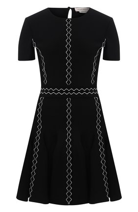 Женское платье ALEXANDER MCQUEEN черного цвета по цене 175500 руб., арт. 679405/Q1AW4 | Фото 1 Женское платье ALEXANDER MCQUEEN черного цвета, арт. 679405/Q1AW4 | Фото 1 (Длина Ж (юбки, платья, шорты): Мини; Рукава: Короткие; Материал внешний: Вискоза; Стили: Гламурный; Кросс-КТ: Трикотаж; Случай: Формальный; Женское Кросс-КТ: платье-футляр)