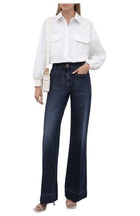 Женская хлопковая рубашка ALEXANDER MCQUEEN белого цвета по цене 53550 руб., арт. 675818/QAAAY | Фото 2 Женская хлопковая рубашка ALEXANDER MCQUEEN белого цвета, арт. 675818/QAAAY | Фото 2 (Длина (для топов): Удлиненные; Рукава: Длинные; Материал внешний: Хлопок; Стили: Минимализм; Принт: Без принта; Женское Кросс-КТ: Рубашка-одежда)