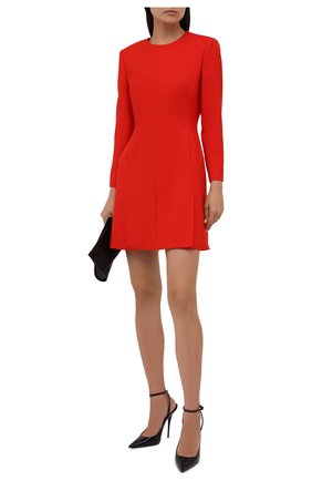 Женское шерстяное платье ALEXANDER MCQUEEN красного цвета по цене 182500 руб., арт. 671853/QJACA | Фото 2 Женское шерстяное платье ALEXANDER MCQUEEN красного цвета, арт. 671853/QJACA | Фото 2 (Длина Ж (юбки, платья, шорты): Мини; Рукава: Длинные; Материал внешний: Шерсть; Материал подклада: Синтетический материал; Стили: Гламурный; Случай: Формальный; Женское Кросс-КТ: платье-футляр, Платье-одежда)
