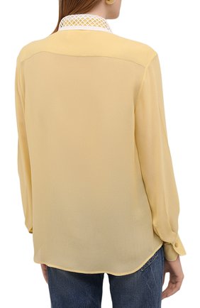 Женская блузка из вискозы CHLOÉ желтого цвета, арт. CHC21AHT51003 | Фото 4 (Рукава: Длинные; Принт: Без принта; Длина (для топов): Стандартные; Материал внешний: Вискоза; Стили: Романтичный; Материал подклада: Шелк; Женское Кросс-КТ: Блуза-одежда)