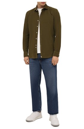 Мужская хлопковая рубашка SONRISA хаки цвета по цене 23400 руб., арт. I4VE/TC/TC168 | Фото 2 Мужская хлопковая рубашка SONRISA хаки цвета, арт. I4VE/TC/TC168 | Фото 2 (Материал внешний: Хлопок; Случай: Повседневный; Рукава: Длинные; Длина (для топов): Стандартные; Принт: Однотонные; Рубашки М: Regular Fit; Манжеты: На пуговицах; Воротник: Акула; Стили: Кэжуэл)