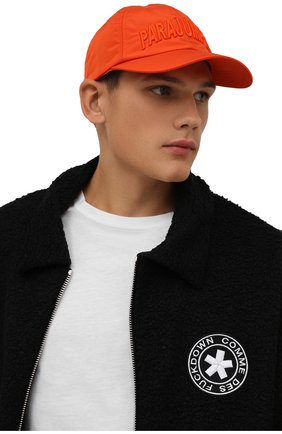 Мужской бейсболка PARAJUMPERS оранжевого цвета по цене 4365 руб., арт. HA05/PARAJUMPERS CAP | Фото 2 Мужской бейсболка PARAJUMPERS оранжевого цвета, арт. HA05/PARAJUMPERS CAP | Фото 2 (Материал: Текстиль, Синтетический материал)