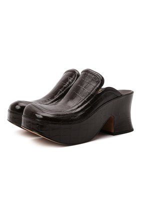 Женские кожаные сабо wedge BOTTEGA VENETA темно-коричневого цвета по цене 76800 руб., арт. 667212/V1000 | Фото 1 Женские кожаные сабо wedge BOTTEGA VENETA темно-коричневого цвета, арт. 667212/V1000 | Фото 1 (Материал внутренний: Натуральная кожа; Подошва: Платформа; Каблук высота: Высокий; Каблук тип: Устойчивый)