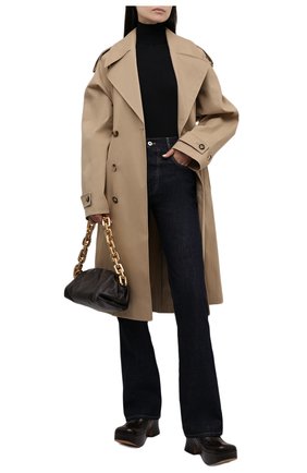 Женские кожаные сабо wedge BOTTEGA VENETA темно-коричневого цвета по цене 76800 руб., арт. 667212/V1000 | Фото 2 Женские кожаные сабо wedge BOTTEGA VENETA темно-коричневого цвета, арт. 667212/V1000 | Фото 2 (Материал внутренний: Натуральная кожа; Подошва: Платформа; Каблук высота: Высокий; Каблук тип: Устойчивый)