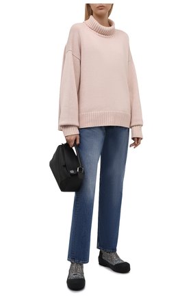 Женские текстильные ботинки JW ANDERSON серебряного цвета по цене 56950 руб., арт. ANW36017B/14039 | Фото 2 Женские текстильные ботинки JW ANDERSON серебряного цвета, арт. ANW36017B/14039 | Фото 2 (Подошва: Платформа; Материал внутренний: Натуральная кожа, Текстиль; Каблук высота: Низкий; Материал внешний: Текстиль; Женское Кросс-КТ: Зимние ботинки)