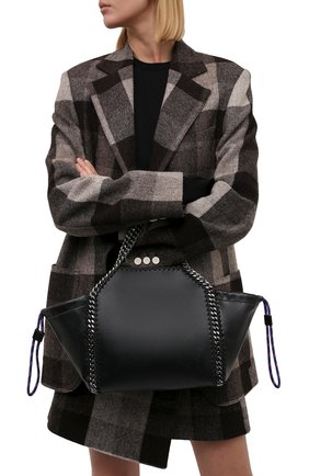 Женская сумка falabella medium STELLA MCCARTNEY черного цвета по цене 89300 руб., арт. 700231/W8836 | Фото 2 Женская сумка falabella medium STELLA MCCARTNEY черного цвета, арт. 700231/W8836 | Фото 2 (Материал: Текстиль, Экокожа; Сумки-технические: Сумки через плечо, Сумки top-handle; Ремень/цепочка: На ремешке; Размер: medium; Ошибки технического описания: Нет ширины)