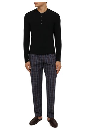 Мужская лонгслив ERMENEGILDO ZEGNA черного цвета по цене 22800 руб., арт. N3MF01330 | Фото 2 Мужская лонгслив ERMENEGILDO ZEGNA черного цвета, арт. N3MF01330 | Фото 2 (Материал внешний: Синтетический материал; Кросс-КТ: домашняя одежда; Длина (для топов): Стандартные; Рукава: Длинные; Стили: Кэжуэл)
