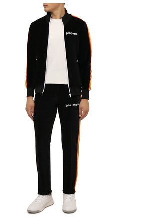 Мужской хлопковая толстовка PALM ANGELS черного цвета по цене 42350 руб., арт. PMBD001F21FAB0081001 | Фото 2 Мужской хлопковая толстовка PALM ANGELS черного цвета, арт. PMBD001F21FAB0081001 | Фото 2 (Длина (для топов): Стандартные; Материал внешний: Хлопок; Рукава: Длинные; Мужское Кросс-КТ: Толстовка-одежда; Стили: Спорт-шик)