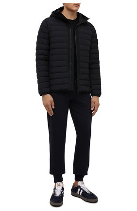 Мужская пуховая куртка STONE ISLAND темно-синего цвета по цене 56050 руб., арт. 751542725 | Фото 2 Мужская пуховая куртка STONE ISLAND темно-синего цвета, арт. 751542725 | Фото 2 (Материал утеплителя: Пух и перо; Материал подклада: Синтетический материал; Материал внешний: Хлопок, Синтетический материал; Длина (верхняя одежда): Короткие; Кросс-КТ: Куртка; Мужское Кросс-КТ: пуховик-короткий; Стили: Кэжуэл; Рукава: Длинные)