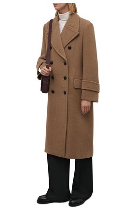Женское шерстяное пальто VICTORIA BECKHAM бежевого цвета по цене 220000 руб., арт. 1521WCT002973A | Фото 2 Женское шерстяное пальто VICTORIA BECKHAM бежевого цвета, арт. 1521WCT002973A | Фото 2 (Материал подклада: Вискоза; Материал внешний: Шерсть; Длина (верхняя одежда): Длинные; Рукава: Длинные; Стили: Гламурный; 1-2-бортные: Двубортные)