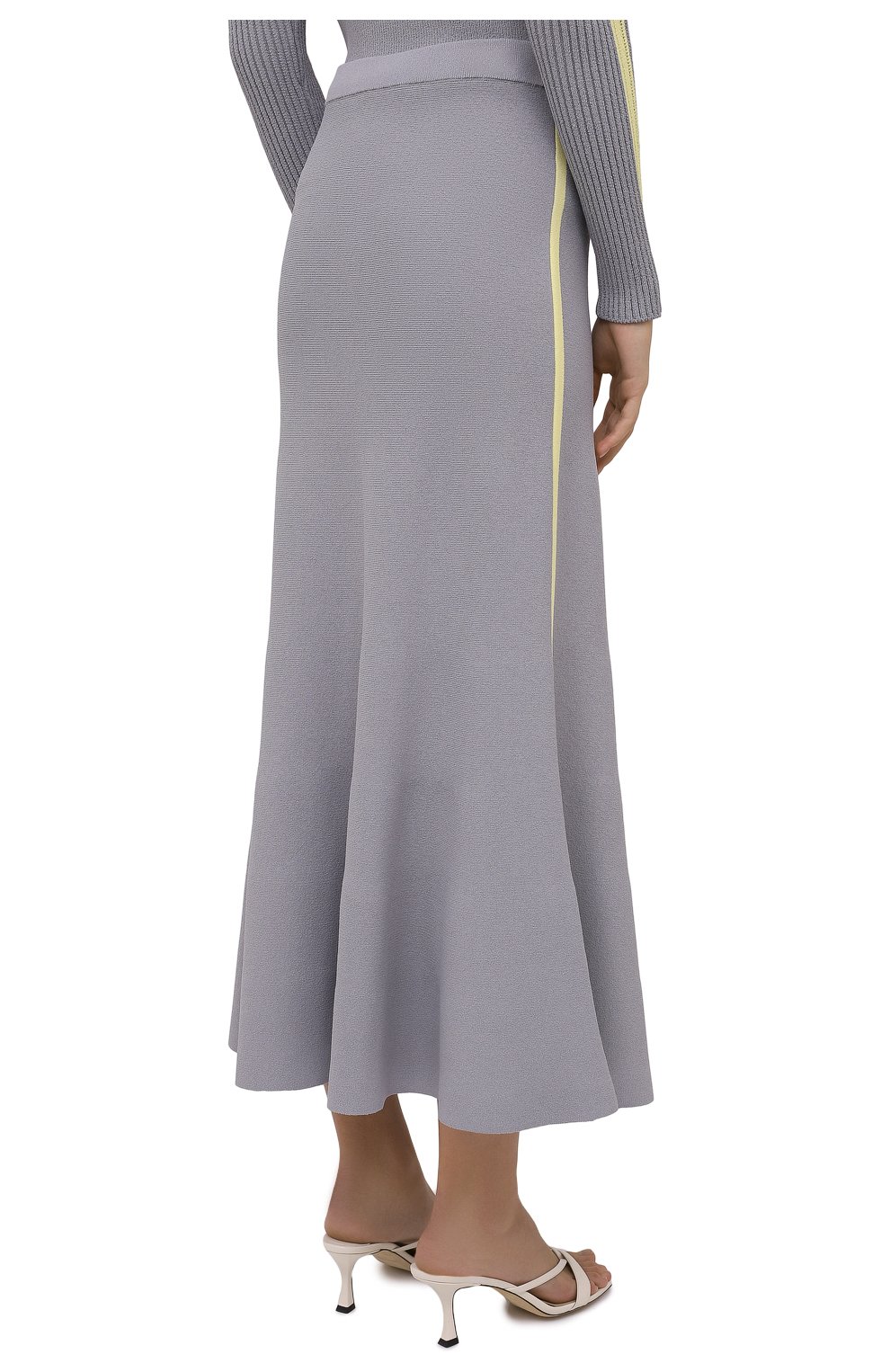 Женская юбка из вискозы LOEWE серого цвета, арт. S540Y17K40 | Фото 4 (Кросс-КТ: Трикотаж; Длина Ж (юбки, платья, шорты): Миди; Материал внешний: Вискоза; Стили: Кэжуэл)