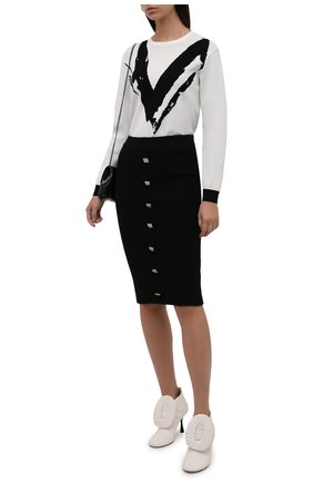 Женские кожаные ботильоны LOEWE кремвого цвета по цене 92300 руб., арт. L814286X10 | Фото 2 Женские кожаные ботильоны LOEWE кремвого цвета, арт. L814286X10 | Фото 2 (Каблук высота: Высокий; Материал внутренний: Натуральная кожа; Подошва: Плоская; Каблук тип: Шпилька)