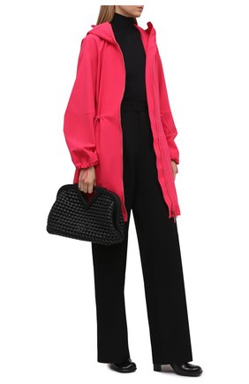 Женская парка BOTTEGA VENETA фуксия цвета по цене 168000 руб., арт. 670158/V0200 | Фото 2 Женская парка BOTTEGA VENETA фуксия цвета, арт. 670158/V0200 | Фото 2 (Материал подклада: Синтетический материал; Длина (верхняя одежда): До колена; Материал внешний: Синтетический материал; Рукава: Длинные; Стили: Спорт-шик; Кросс-КТ: Куртка)