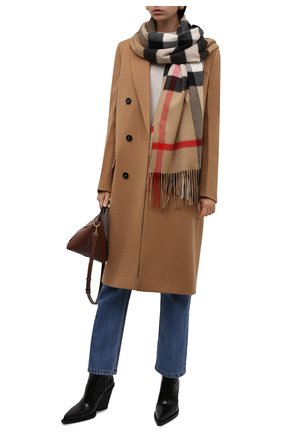 Женский кашемировый шарф BURBERRY бежевого цвета по цене 57000 руб., арт. 8045335 | Фото 2 Женский кашемировый шарф BURBERRY бежевого цвета, арт. 8045335 | Фото 2 (Материал: Шерсть, Кашемир)